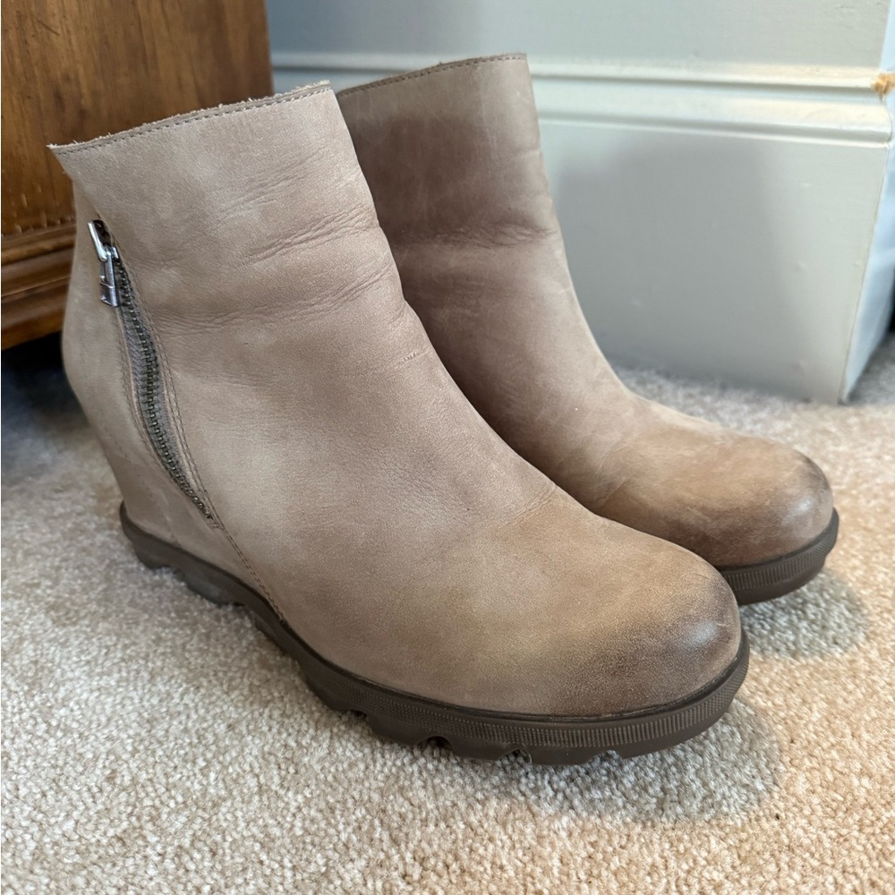 Sorel Women's Taupe Ankle Boots